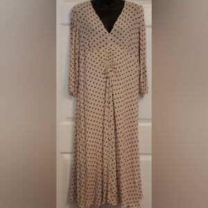 H&M Maxi Dress Cream with black dots, long sleeves, elastic Details L